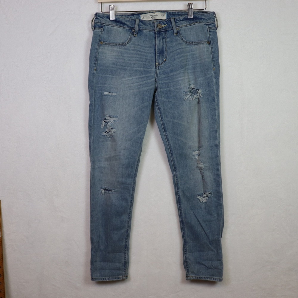 ABERCROMBIE & FITCH Light Blue Distressed Low Rise Skinny‎ Jeans 6 W 28